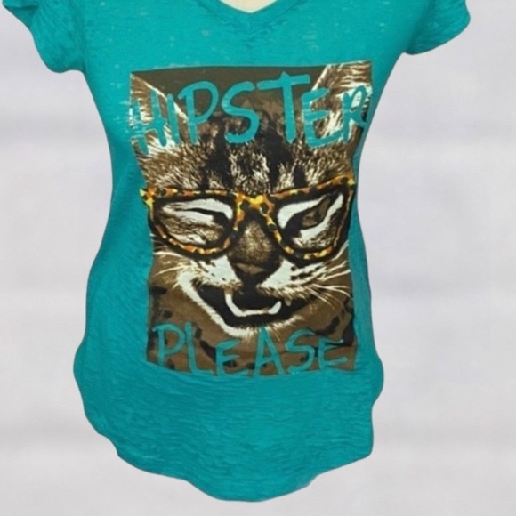 NO Boundaries Small Teal Short Sleeve Sassy Cat Graphic Tee - Picture 3 of 4